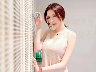 Feilin嗲囡囡 – Emily尹菲的最新旗袍系列，分享她如何把传统穿得如此不传统，真是个谜啊。