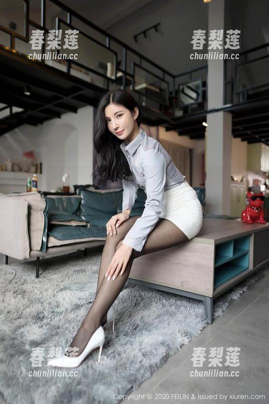 Feilin嗲囡囡-小蛮妖Yummy Feilin嗲囡囡 - 小蛮妖Yummy的纯白美图更新,怎么看都有种高级感,心情都变好了!