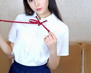 Feilin嗲囡囡 – 制服不是唯一——李筱乔jo的图集与原图，来点不一样的色彩互动！