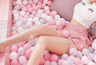 Feilin嗲囡囡 – 最新芷儿Momoko运动大片上线，分享如何在健身时优雅走路——天上掉下的“女神”！