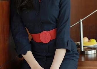 MFStar模范学院 – 棉袜与光影的舞蹈：艾莉Evelyn瞬间捕捉的完美画面！
