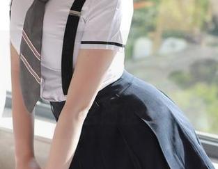 MFStar模范学院 – 跟着萌琪琪Irene一起居家，最新分享，发现自己居然生活得这么随便…