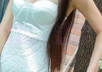 UGirls尤果网 – 今天也有神秘更新！杜小雨丝袜图集，谁能抵挡？