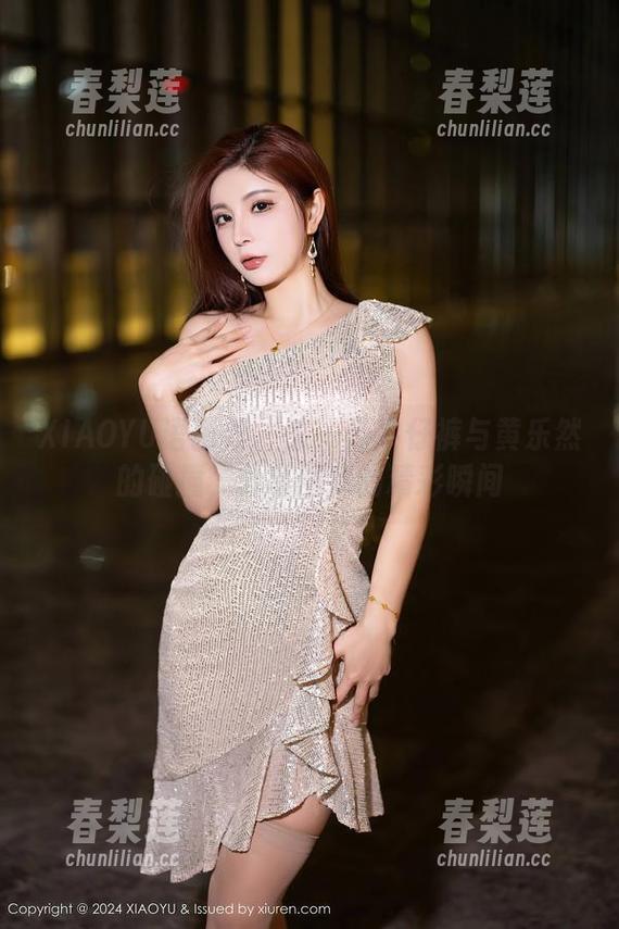 XIAOYU语画界 - 来一场牛仔裤与黄乐然的碰撞，分享图库的精彩瞬间