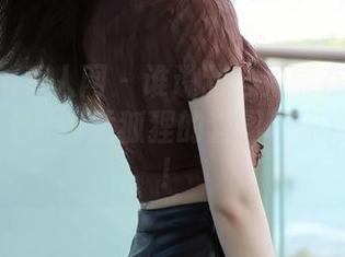 Xiuren秀人网 – 谁说甜心只能在梦里？下载FoxYini孟狐狸的套图带你走进现实！