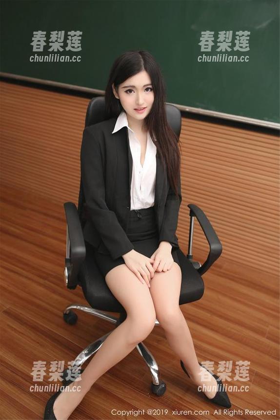 Xiuren秀人网 - 进入会飞的小虎牙的比基尼世界，图包下载让你全景观赏！