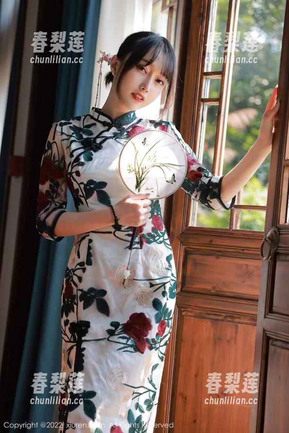 Xiuren秀人网 - 一张张美图，江真真的短裙照，心里默默想：这大热天穿得真是绝了！
