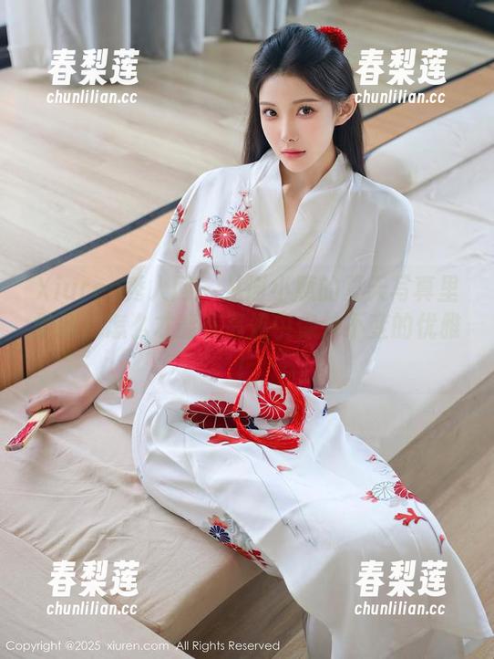 Xiuren秀人网 - 从谢小蒽的夏天写真里学到，怎么才能在高温中保持不变的优雅！