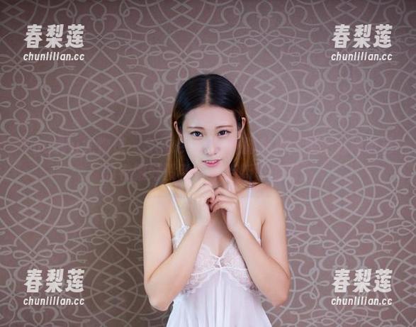 YouWu尤物馆 - Seven小七制服私拍：突然觉得自己的衣服好没劲，来点新鲜的吧。