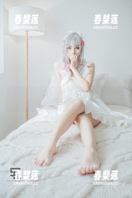Yuna(윤아)的在线图集：花朵与灵魂的美妙交融，太绝了！