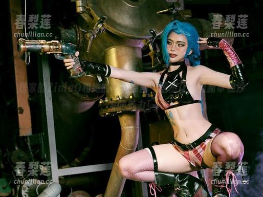 居家的ZinieQ和她的写真原图，居然让我重新审视沙发的魅力！