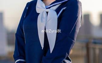 网袜也能这么有气质？Zyra秋的写真图片令我瞬间信服！