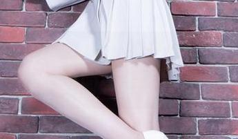 beautyleg – Lucy的户外狂想曲：写真集里的诗意与顽皮
