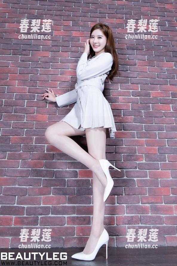 beautyleg - Lucy的户外狂想曲：写真集里的诗意与顽皮