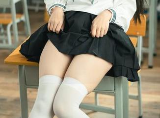 双马尾套图，rua阮阮撞上了不小心的诱惑