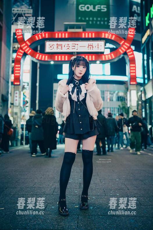 一组美图一句话：shimo霜月，你带我去SugarSummer吧！
