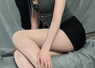 丽柜ligui – 在线资源：蕊蕊教你如何与莲池清丝共舞！