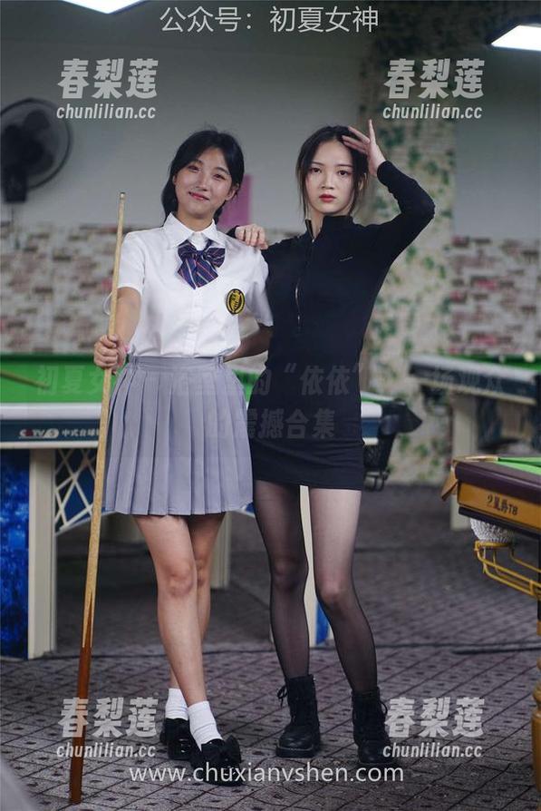 初夏女神 - 浴室里的“依依”：一场观众的震撼合集
