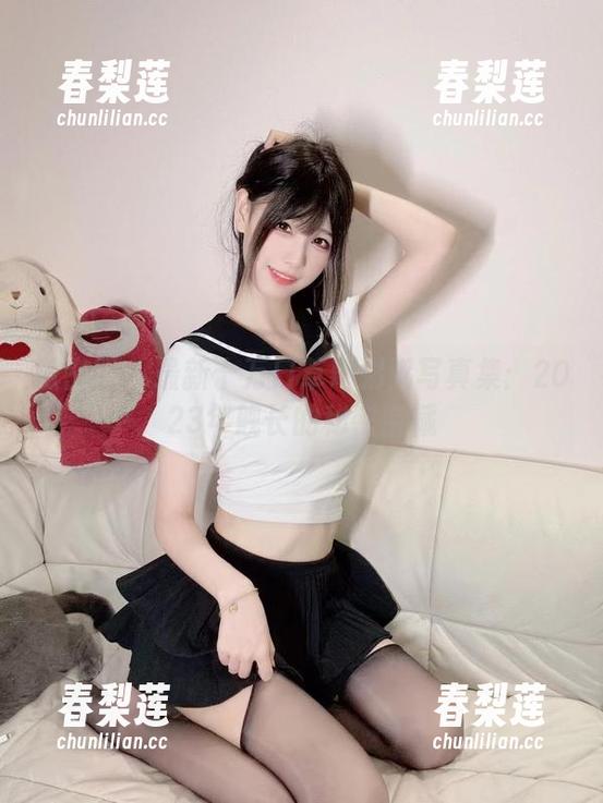 微密圈 - 最新十万口草莓粥粥写真集：2023年舰长的秘密宝藏