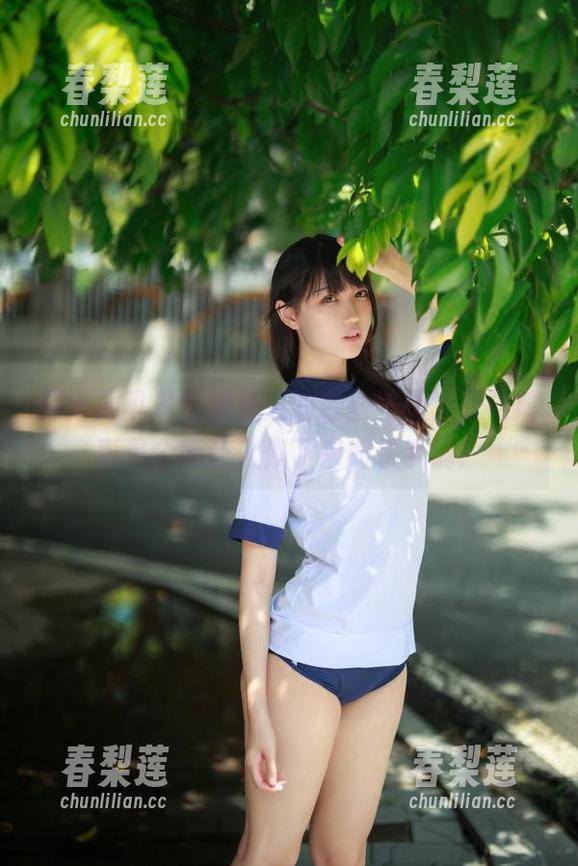 打卡周叽是可爱兔兔的最新美图，双马尾真是个能让人停下来的杀手锏！
