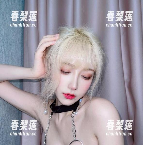 啾小妍办公室：原图的优雅变成壁纸，我对工作也有新的幻想了！