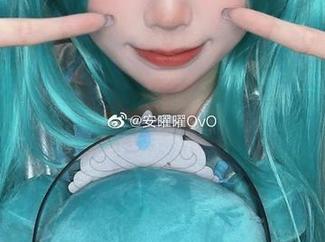 棉袜新姿势，安曜曜的cos更新真是让人眼前一亮！