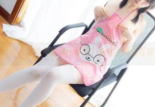少女秩序 – 谁说小鱼不能穿比基尼？看她的网盘写真大放送！