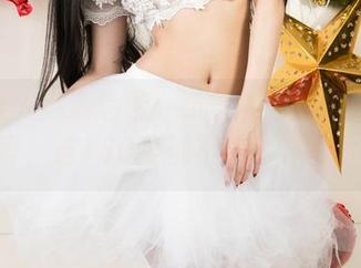 尤果网 – 高清瑜伽：靳宝教你如何扭到365度，连180度都不带弯的图片！