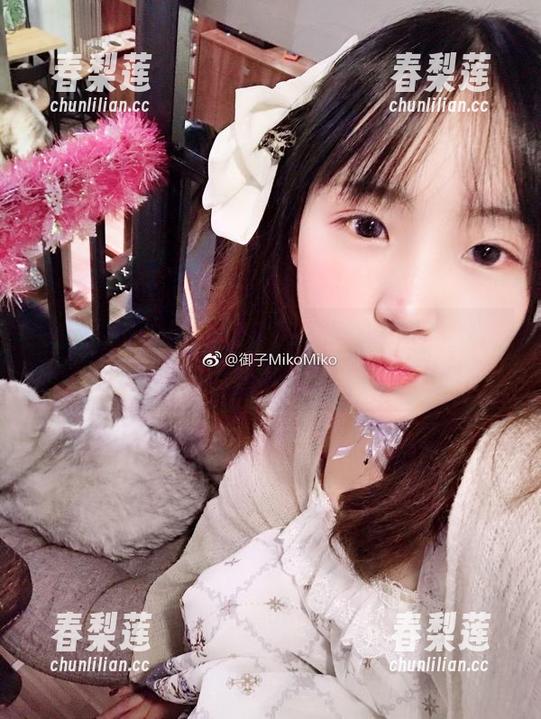 御子Yumiko的私拍风暴：当口罩成了时尚，原图中的她太绝了！