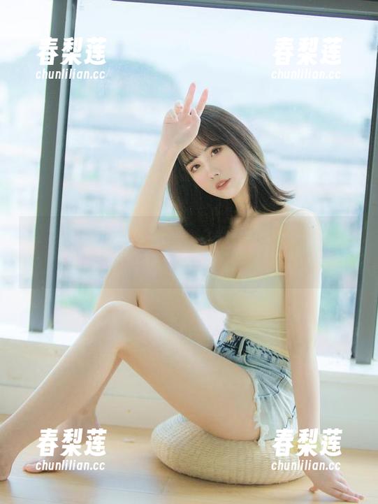 发现定制之美，念雪ww的蓝纱衣图片让你想入非非