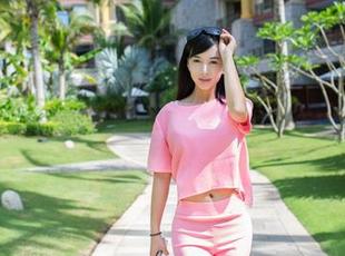 推女郎 – 心动瞬间：有吻熙的黑丝美图，太不科学了吧！