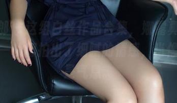 推女郎 – 这组白丝作品合集，娜露真的是把每一帧都拍出了细腻的情感，肖像中满是气息。