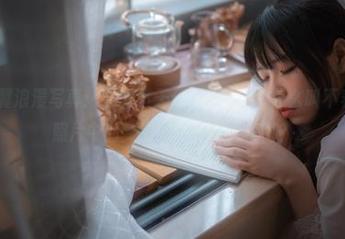 “天使之翼浪漫写真：无颜小天使wy教会我什么叫不着边际”–照片中的梦游和现实有点模糊？