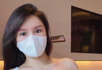 微密圈 – 海边是可馨耶的作品图包，似乎有点凉，似乎又热得出奇，真是让人摇摆不定