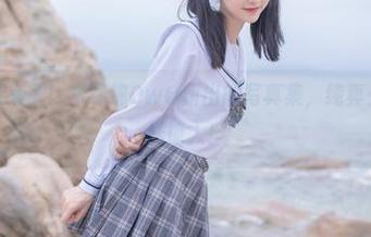 兔玩映画又来了！木绵绵OwO新出的写真集，纯真少女就是这样撩人！