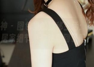 梦丝女神 – 图包里的隐秘生活：王娇娇的居家细节，你注意到了吗？