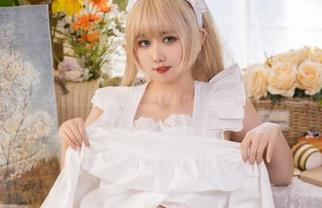 探索最新写真：在浴缸里，渡边早季Saki的每一个瞬间都恰到好处。