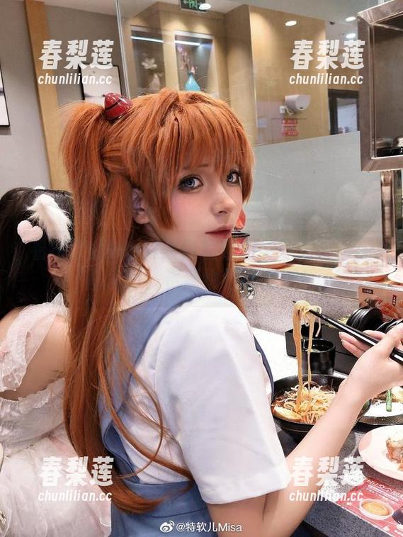 看特软儿Sona如何解锁甜美职业装：原图精彩，资源也情绪满满！