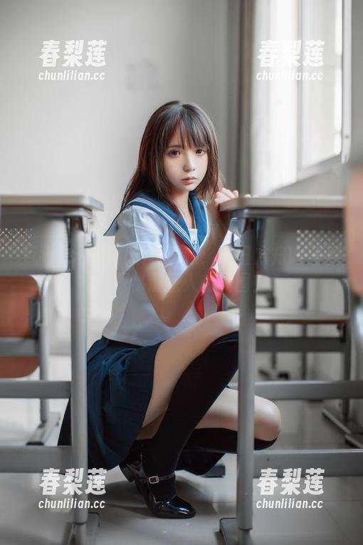 疯猫ss的网盘暴露无遗：明日方舟W写真，探秘那撩人的氛围！