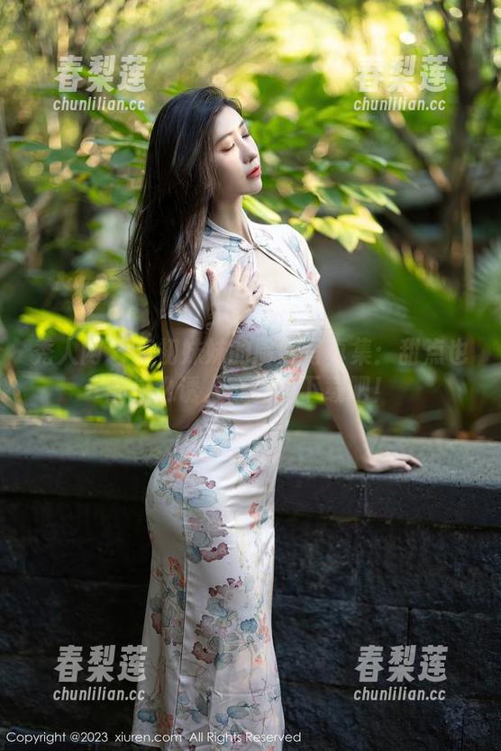 秀人网 - 南初妹妹的厨娘写真集：甜点也能这么诱人，立马下载吧！