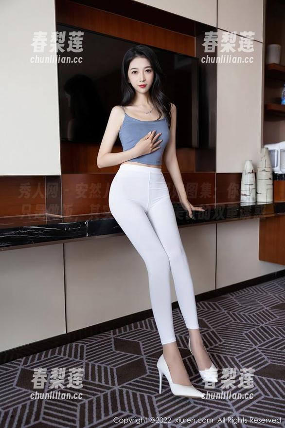秀人网 - 安然儿的绝味厨娘图集：你以为只是做饭，其实是颜值与美食的双重诱惑！