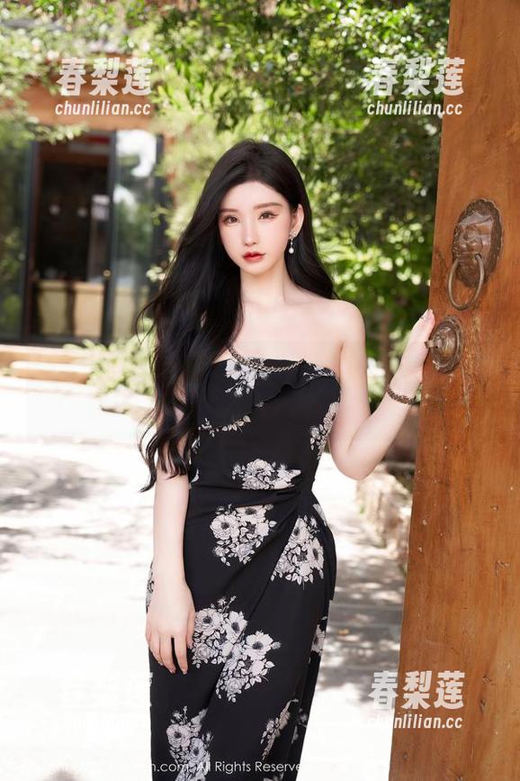 秀人网 - 要肉丝？安然儿的作品在等你下载，手速快点，别让美丽流走！