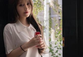 秀人网 – 探秘张思允Nice丝袜美臀高清图集：低调中透着一丝撩拨！