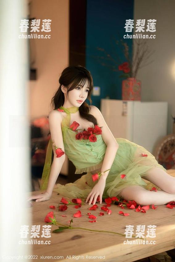 秀人网 - 体操服下的林月月作品：每一次起跳都是一场冒险