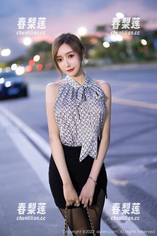 秀人网-沐子熙V 秀人网 - 无圣光泳池写真合集,沐子熙V一跃而下,心情像水花一样飞溅!