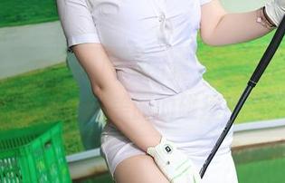 秀人网 – 白小喵厨娘图集，免费让你感受美味与美丽的碰撞！