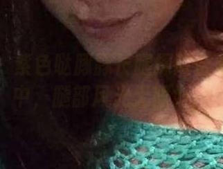 微密圈 – 紫色哒豚豚长腿探险合集：更新中，腿部风光无限好！
