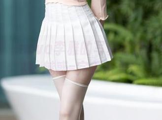 语画界 – nova李雅的写真秘籍：黑丝吊袜+魅惑=完美组合！