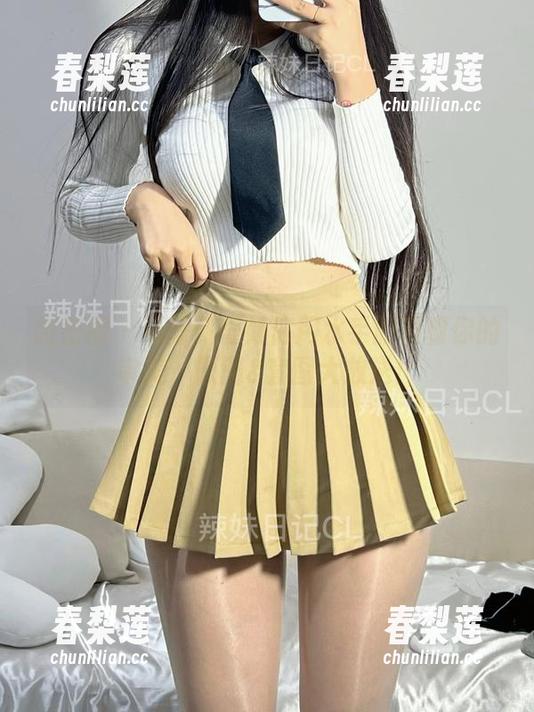 微密圈 - 看陈佩奇如何用水手服颠覆你的审美，原图&套图大放送！