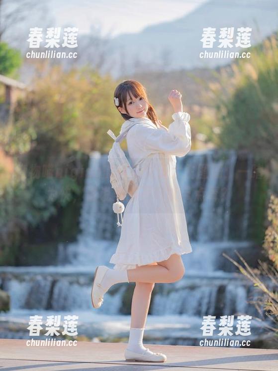 魔物喵nigisa的高清女子大生图册：一睹为快，谁说美丽不可以带点毒？